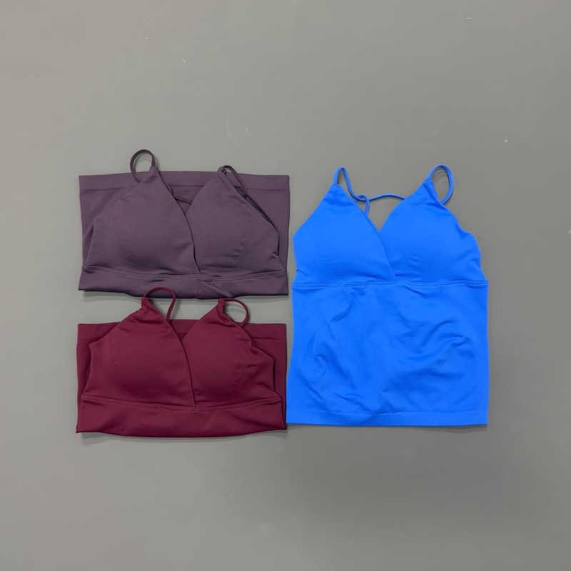 เสื้อกล้ามกีฬาผู้หญิง ทรงเข้าร - Sports Bra High Impact บทวิจารณ์และราคา